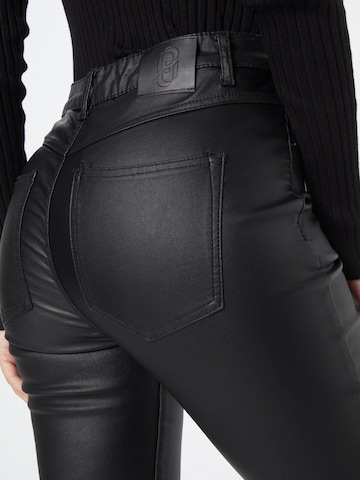 Peppercorn Skinny Jeans in Schwarz