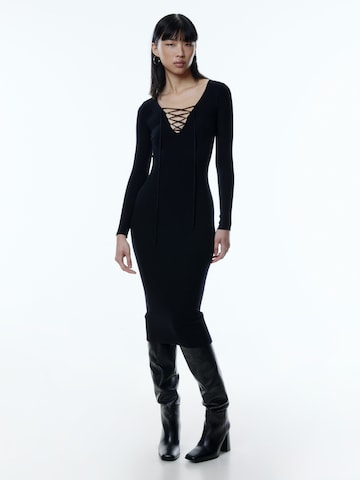 EDITED Úpletové šaty 'Engelina' – černá