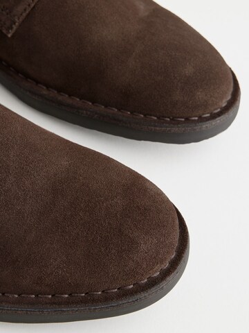 Chaussure à lacets Next en marron