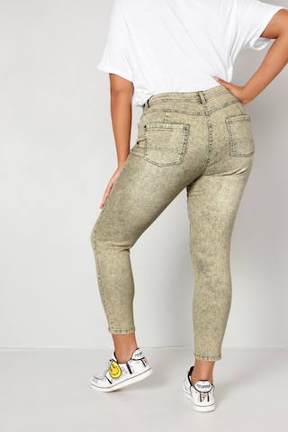 Angel of Style Slim fit Jeans in Yellow