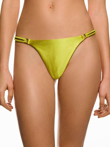 Bas de bikini Bershka en vert : devant