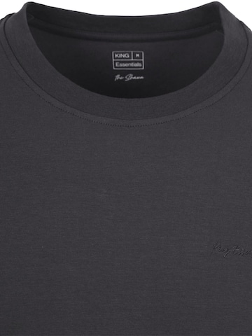 KING Essentials Shirt 'The Shawn'‌‌‌‌‌‌‌‌‌‌ in Grau