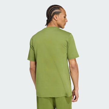 ADIDAS ORIGINALS - Camiseta 'Trefoil Essentials' en verde