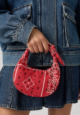 sarkans LEVI'S ® Rokassomiņa 'Baby Brooklyn'