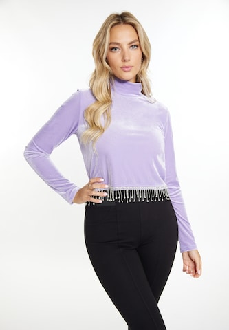 faina T-shirt i lila: framsida