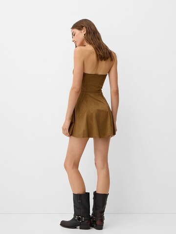 Rochie de la Bershka pe bej