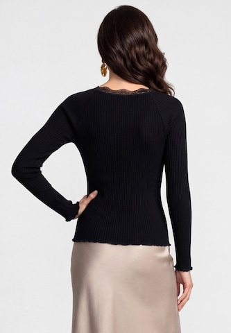 faina - Blusa en negro