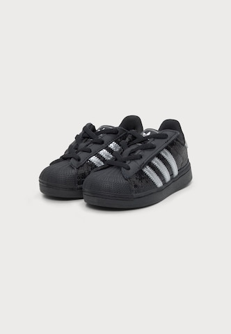 ADIDAS ORIGINALS Sneakersy 'Superstar II' w kolorze czarny: przód
