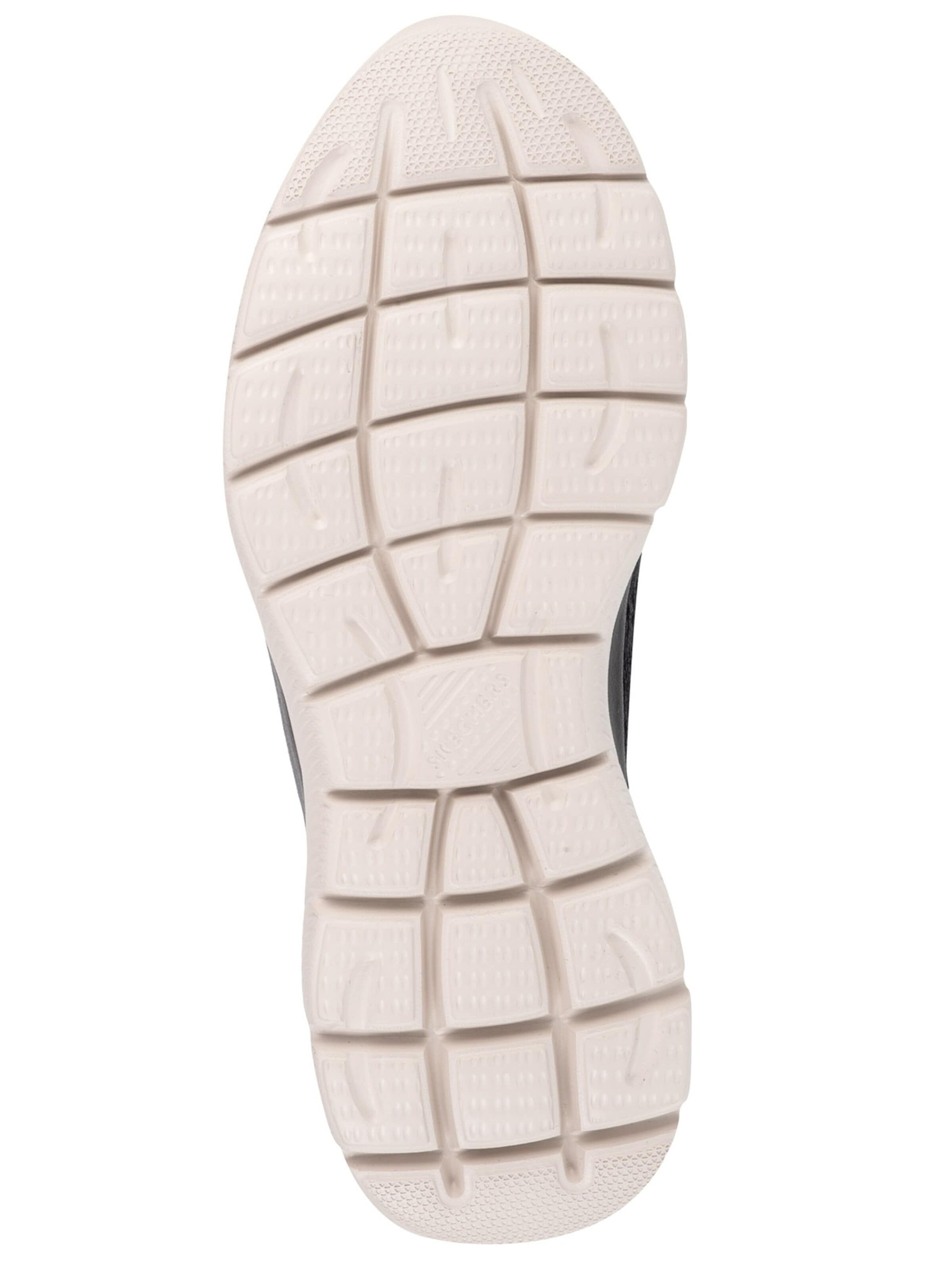 SKECHERS Slip-on 'Slip-Ins: Summits - Key Pace' in Black
