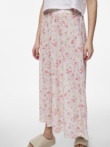 Jupe 'PCAppa' PIECES en blanc