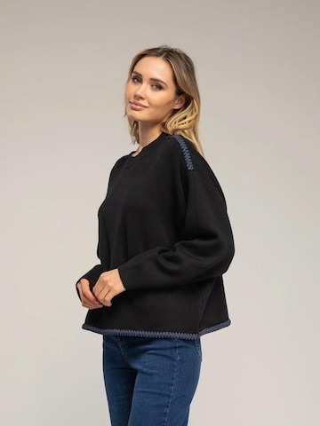 Pullover 'Jersey de punto oversize con detalle de pespunte en el bajo y en los hombros. (NEGRO)' di Tantra in nero