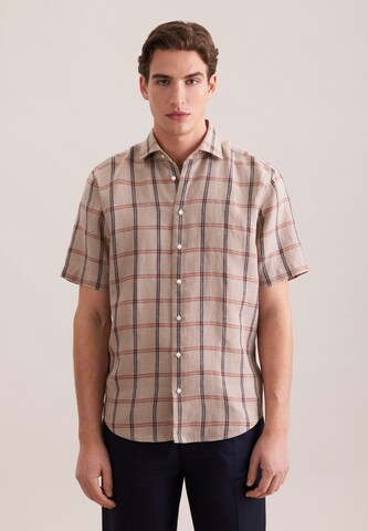 Coupe regular Chemise SEIDENSTICKER en beige : devant