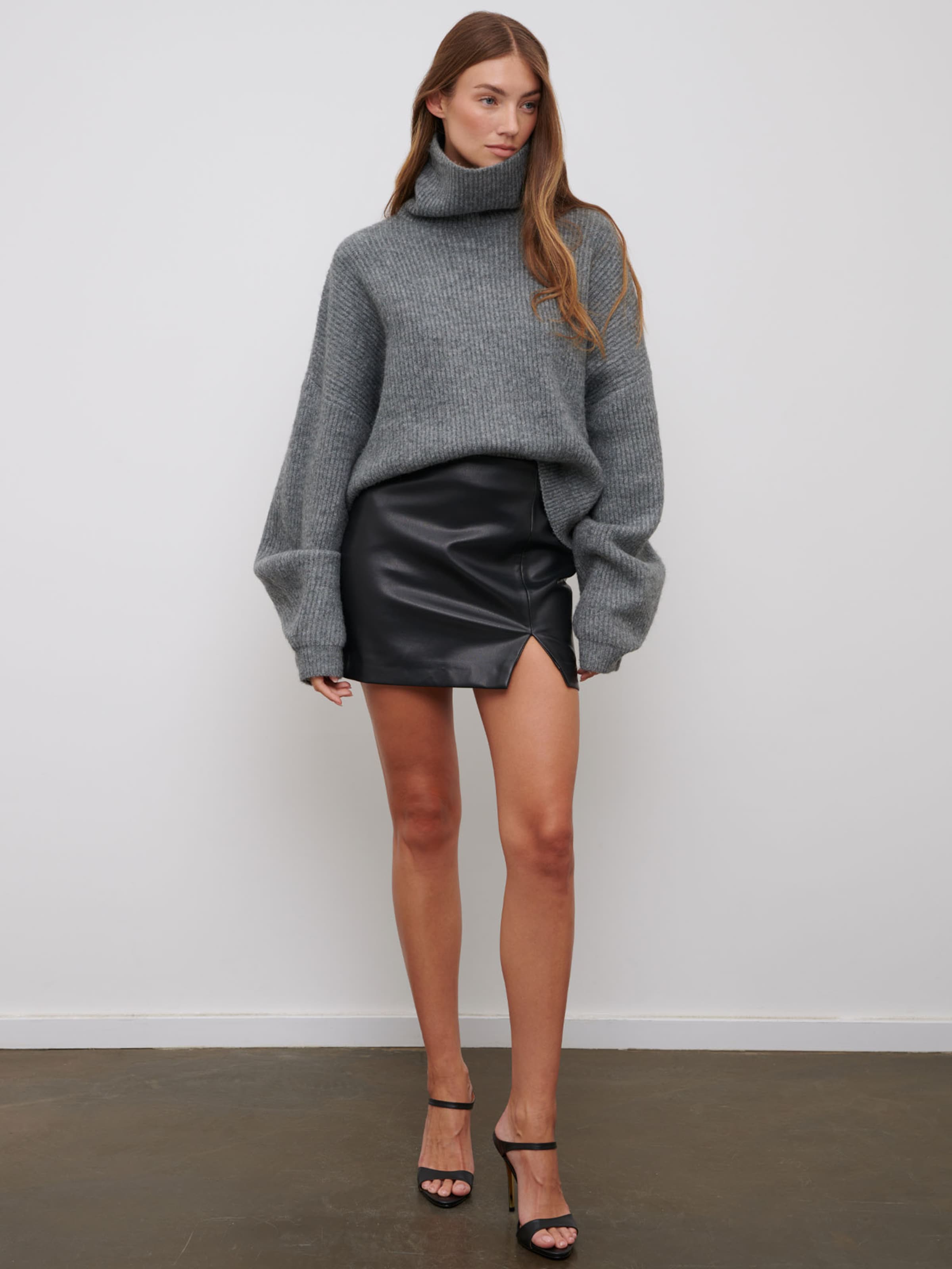 RÆRE by Lorena Rae Sweater 'Duana' in Mottled Grey | ABOUT YOU