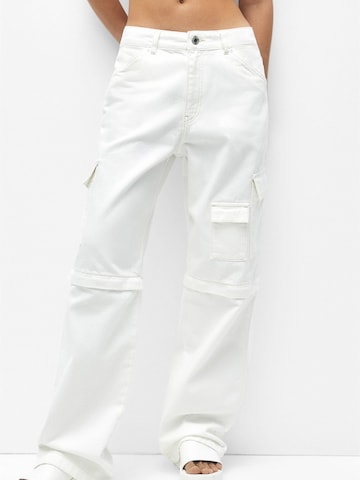 Pull&Bear Wide leg Cargo Jeans in White: front