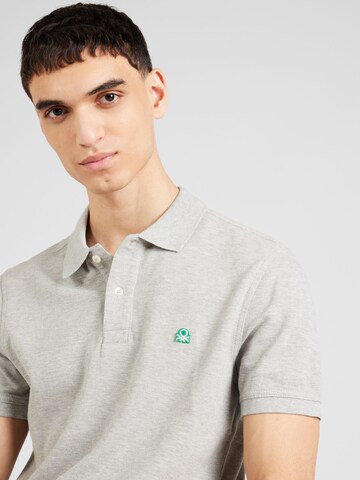 UNITED COLORS OF BENETTON Poloshirt in Grau