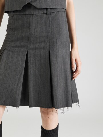 Jupe 'Maise' WEEKDAY en gris