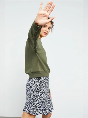 Bluză de molton 'Sweatshirts' de la Tommy Life pe verde