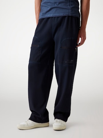 GUESS Wide leg Pants in Blue: front