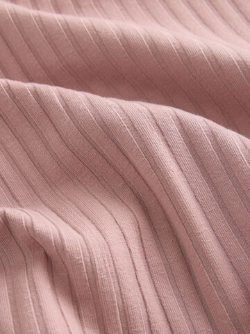 Next Shirt in Pink
