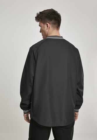 Urban Classics Regular fit Between-Season Jacket in Black