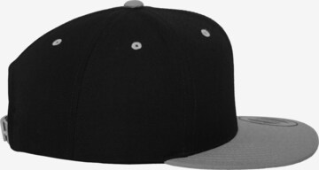 Flexfit Cap in Black