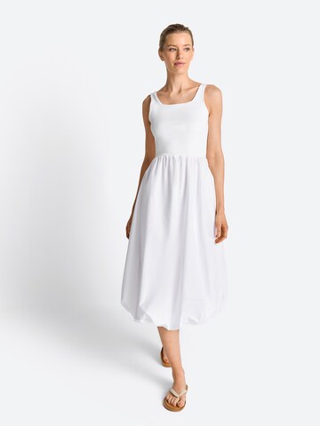 Rich & Royal - Vestido em branco: frente