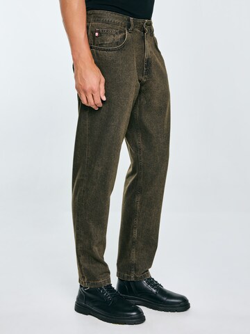 Tapered Jeans 'Ates' di BIG STAR in marrone