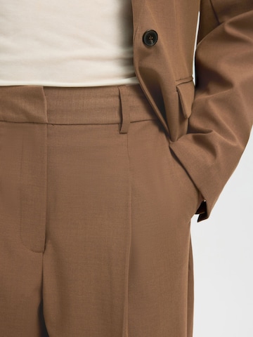 SELECTED - Barrel Pantalón plisado en marrón