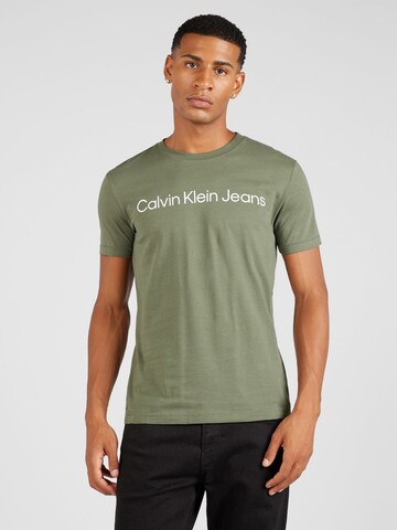 Calvin Klein Jeans T-shirt i grön: framsida