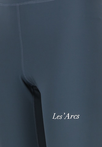 Les'Arcs Slim fit Sports trousers 'Aderler' in Green