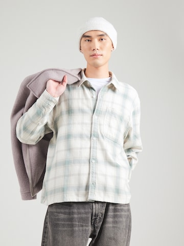 HOLLISTER Comfort fit Button Up Shirt in White: front