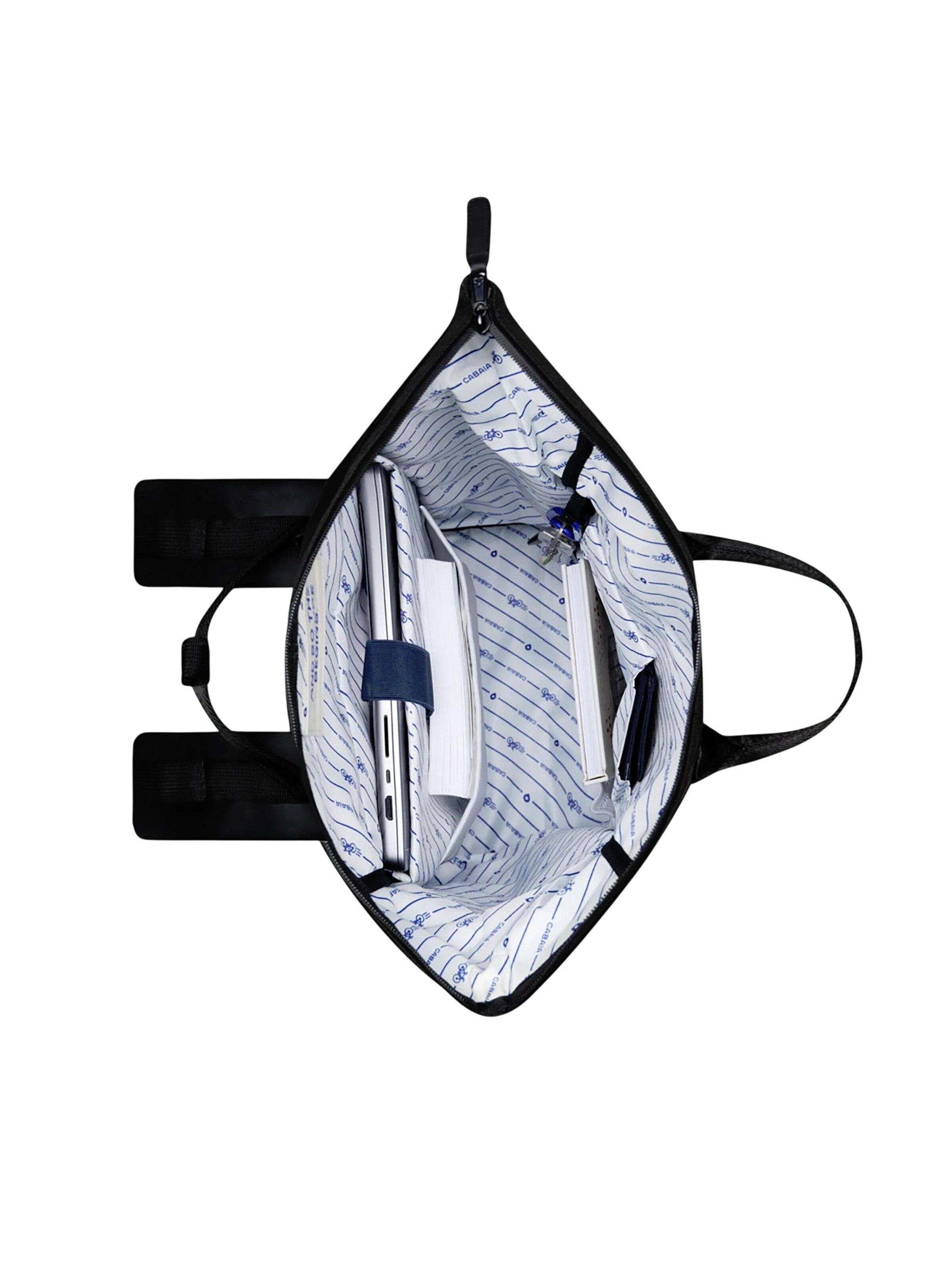 Cabaia Backpack 'Explorer Large Wellington' in Black