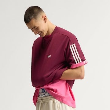 ADIDAS ORIGINALS Tričko 'AdiSignature' – červená