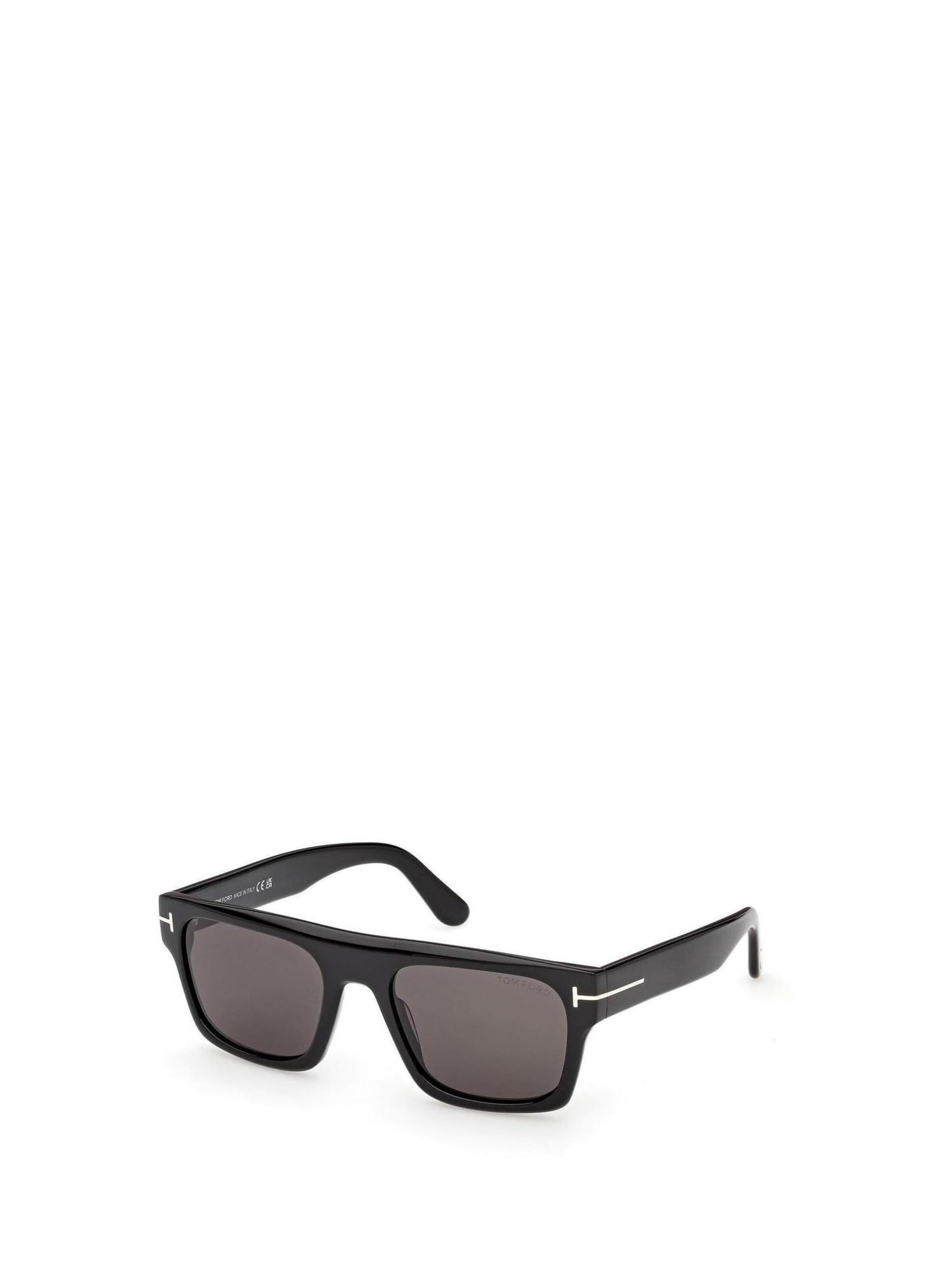 Tom Ford Sunglasses 'CYRUS-02 FT1337 01A' in Black: front