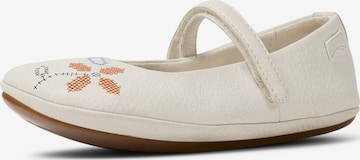 Ballerina 'Right' di CAMPER in bianco: frontale