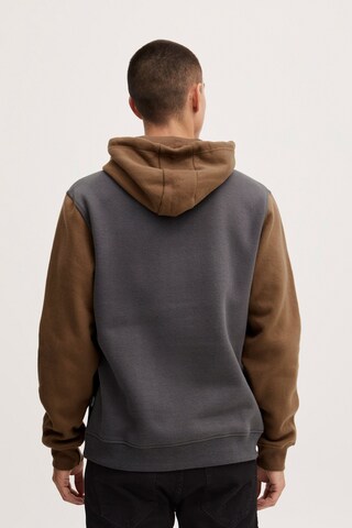 BLEND Sweatshirt in Braun