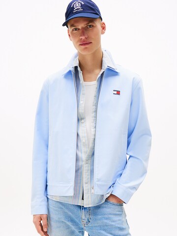 Tommy Jeans Between-season jacket in Blue: front