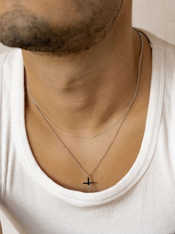Hey Happiness Ketju 'Valor Cross' värissä hopea