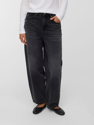 Regular Jean VERO MODA en noir : devant