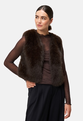 zero Vest in Brown: front