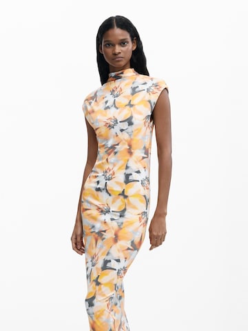 Robe Desigual en mélange de couleurs