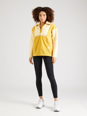 Kathmandu Sportpullover in Gelb