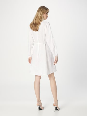 Robe 'Saint' Line of Oslo en blanc