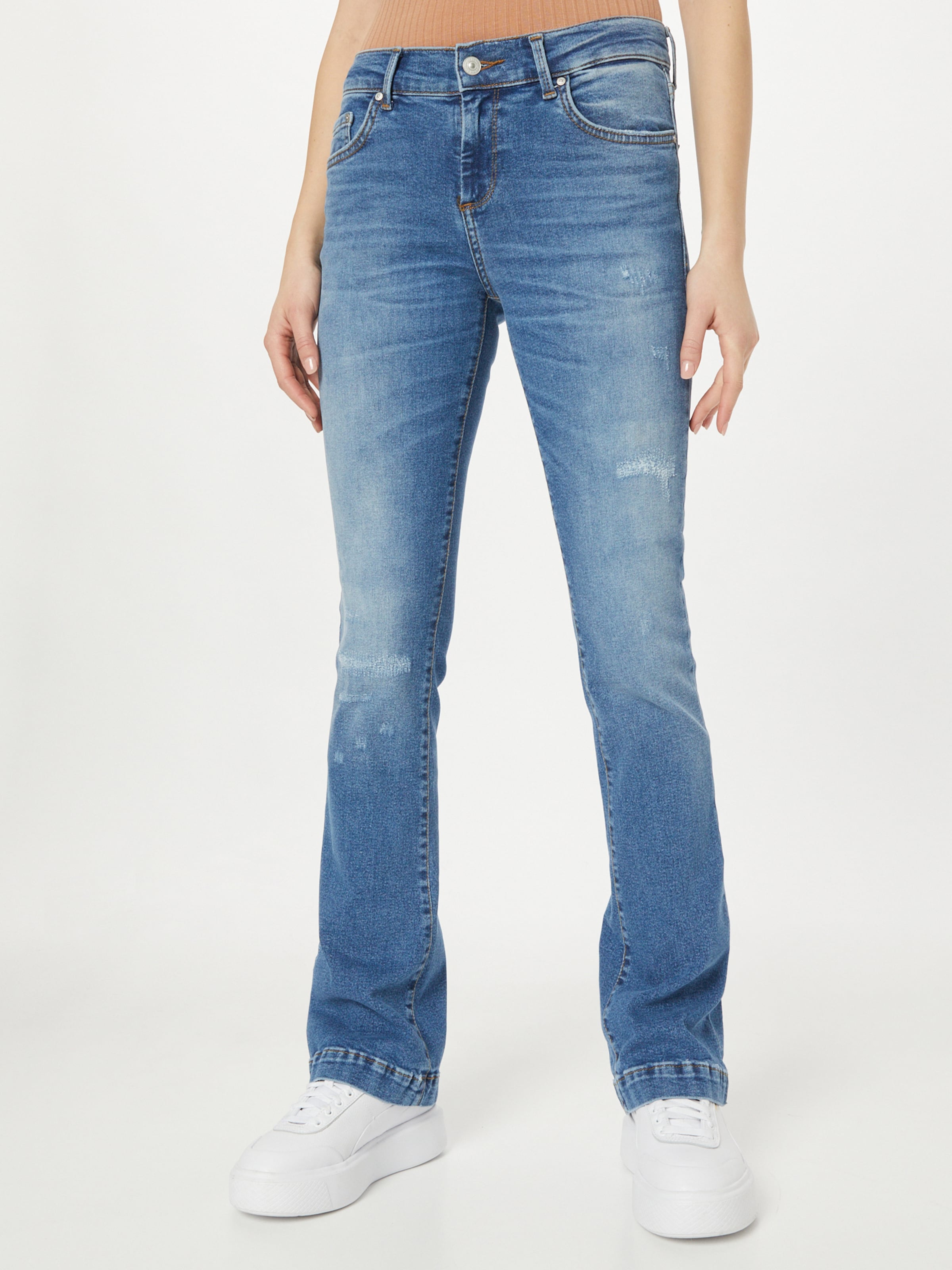 bootcut womens jeans