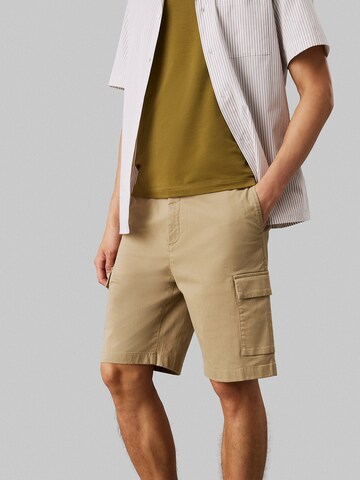 Regular Pantalon cargo Calvin Klein en beige : devant