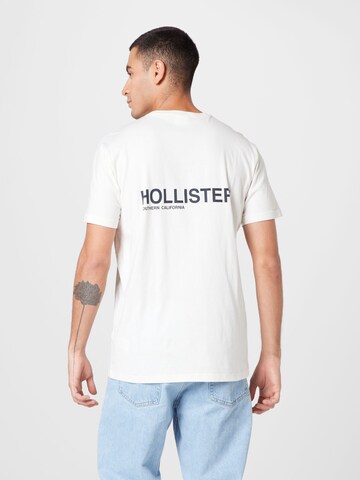 HOLLISTER Μπλουζάκι σε λευκό