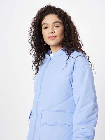 NA-KD Jacke in Blau