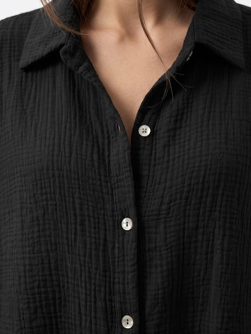 TorWeit Oversized Shirt in Black