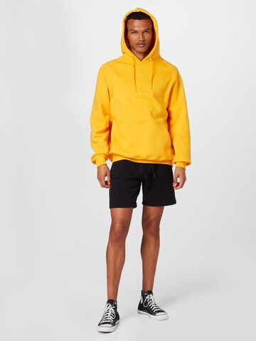 Sweat-shirt Urban Classics en jaune