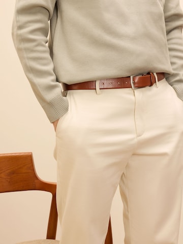 MANFIELD Belt in Brown: front